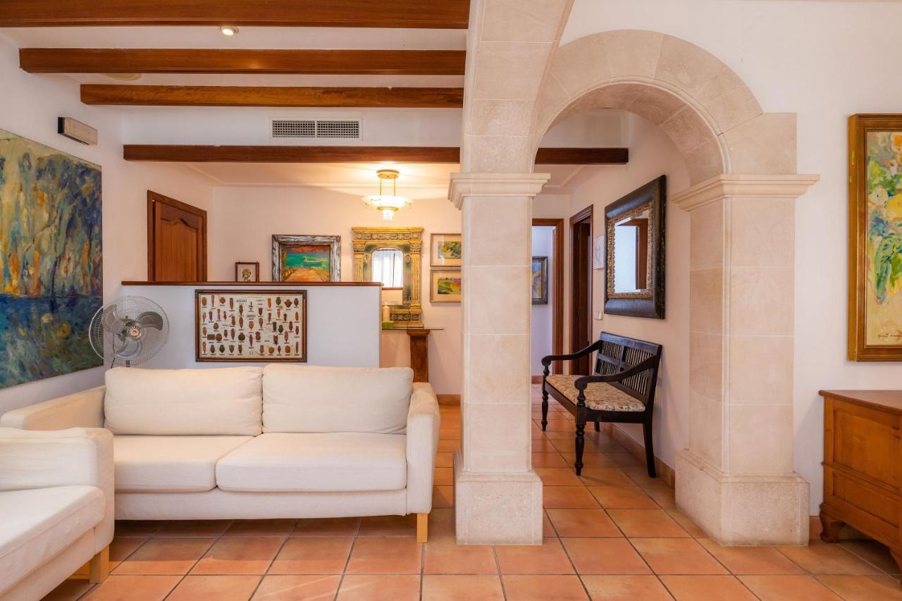 Dofi Villa Cala Millor  Exterior photo